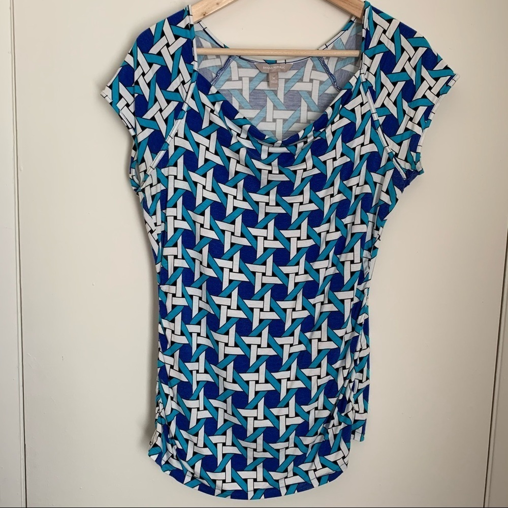 EUC Banana Republic Geometric Knot Pattern Top